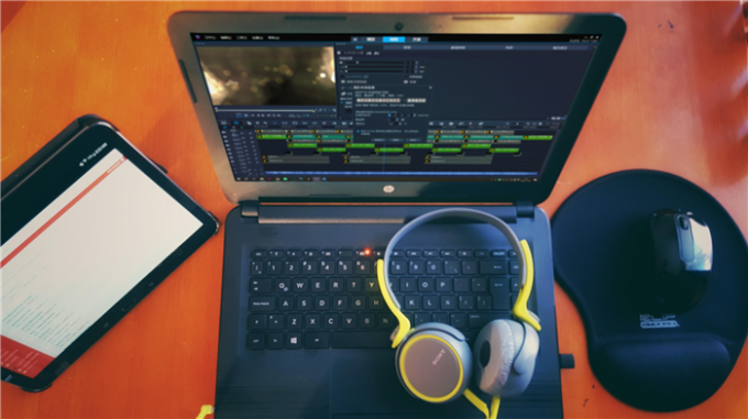 用会声会影调整素材时长