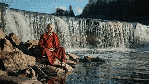 变形转场打造原切近效果