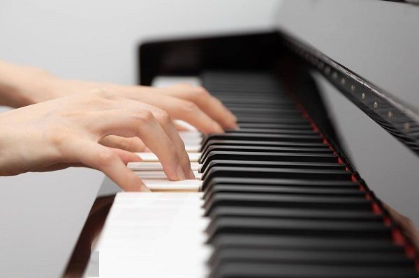 先学视唱练耳还是先学钢琴 视唱练耳一般要学多久
